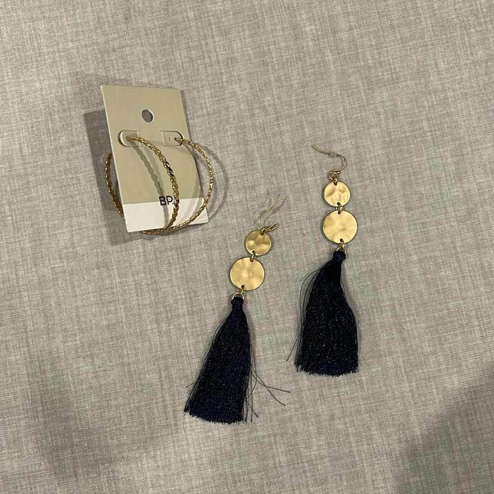 Set of 2 Earrings